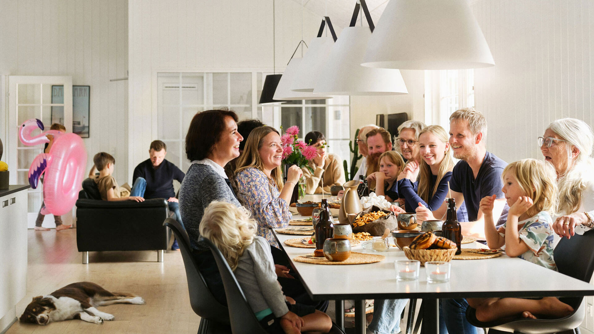 Familj i lyxigt semesterhus